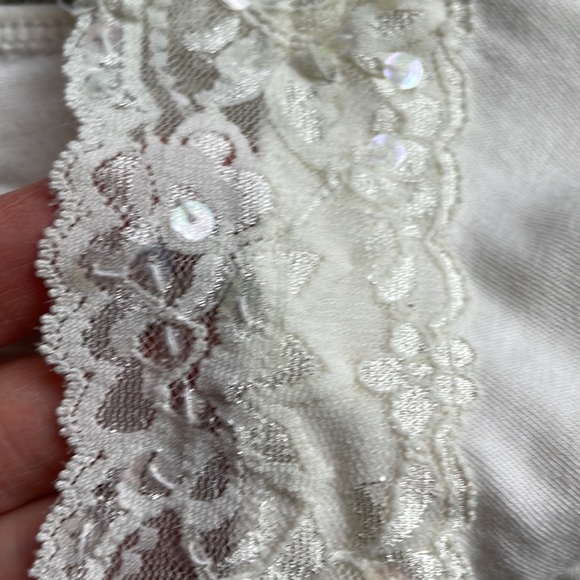 Lacy Tank - Picture 3 of 5